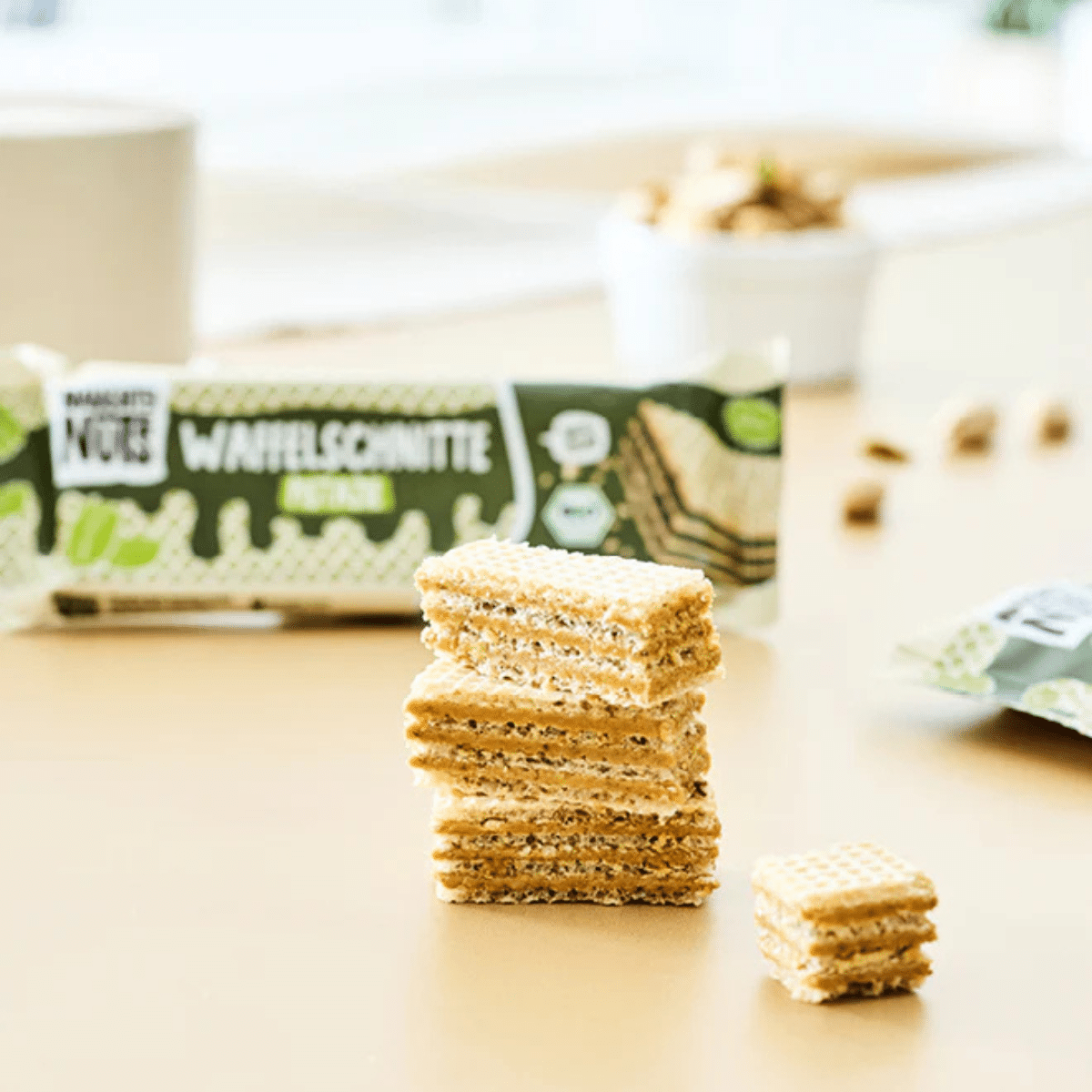 Naughty Nuts Waffelriegel – nussiger Snack im praktischen Waffelformat für unterwegs