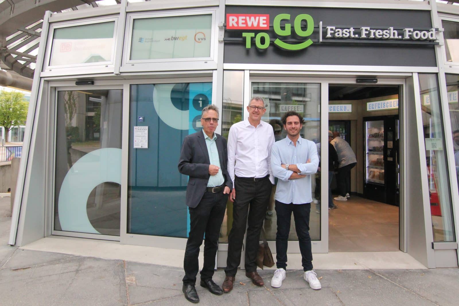 Eröffnung_Stuttgart_von-links-Dr_Wurmthaler_M-Walter-L-Heidari_c_Lekkerland