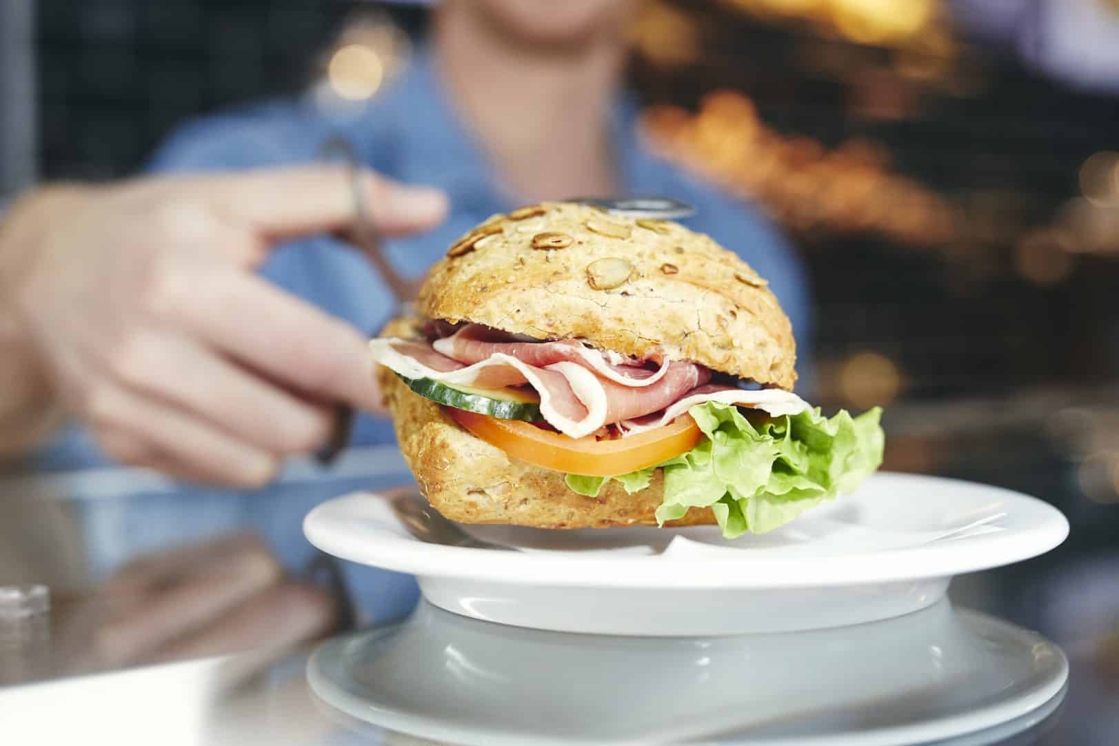 Verkauf und Lagerung von Snacks zum Mitnehmen: Die Temperatur muss